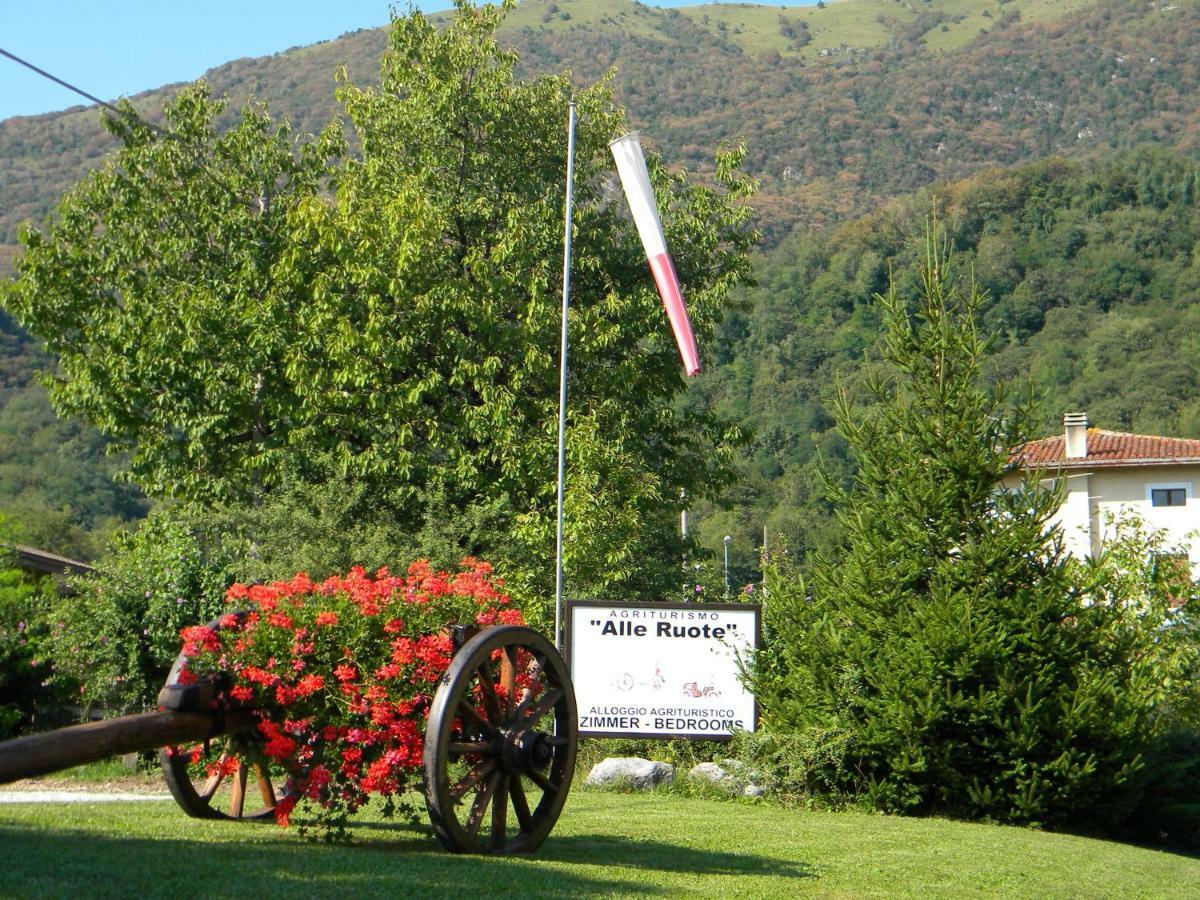 Agriturismo Alle Ruote Villa Meduno Exteriör bild